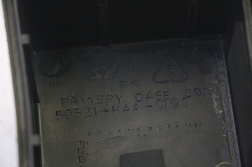 photo de ACCUBAK SYM ORBIT III 3 4T 50 (2021 - 2025) - Zoom op gebruiksstaat