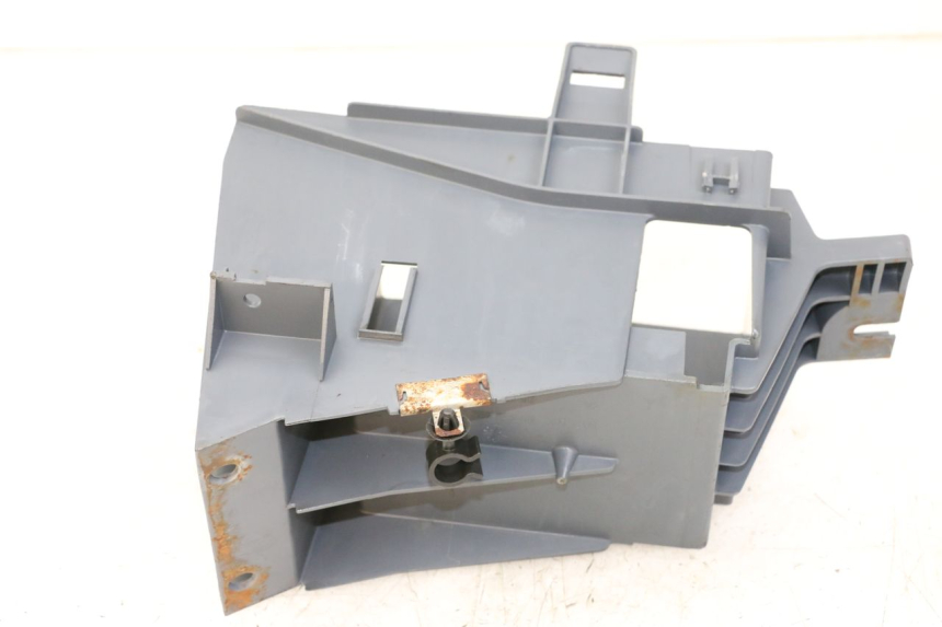 photo de ACCUBAK PEUGEOT SATELIS COMPRESSOR K15 125 (2006 - 2009) - Zoom op gebruiksstaat