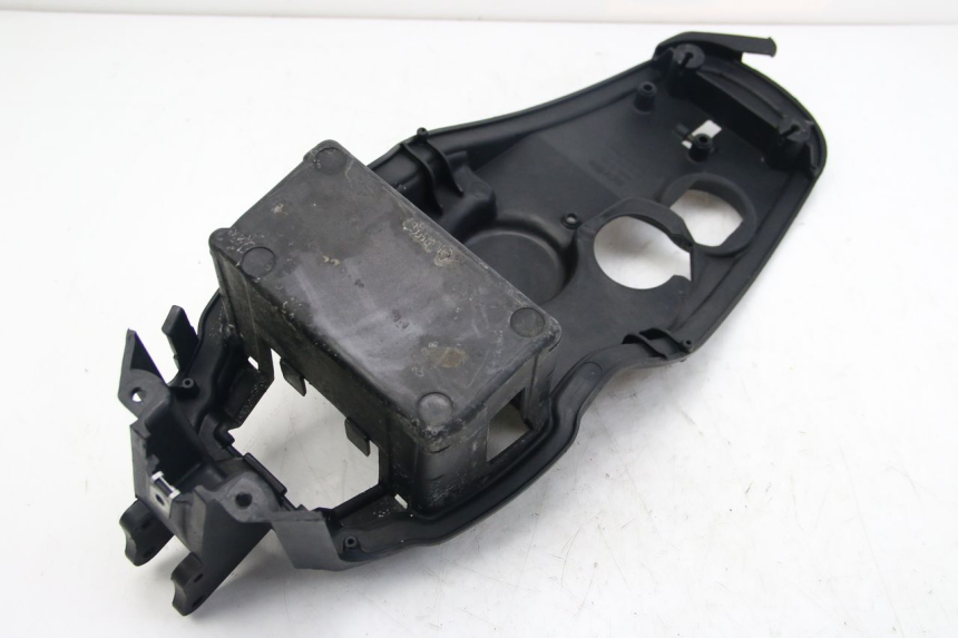 photo de ACCUBAK APRILIA SCARABEO 4T 50 (2009 - 2017) - Kenmerkende details