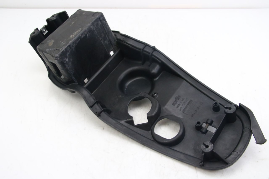 photo de ACCUBAK APRILIA SCARABEO 4T 50 (2009 - 2017) - Zoom op componenten