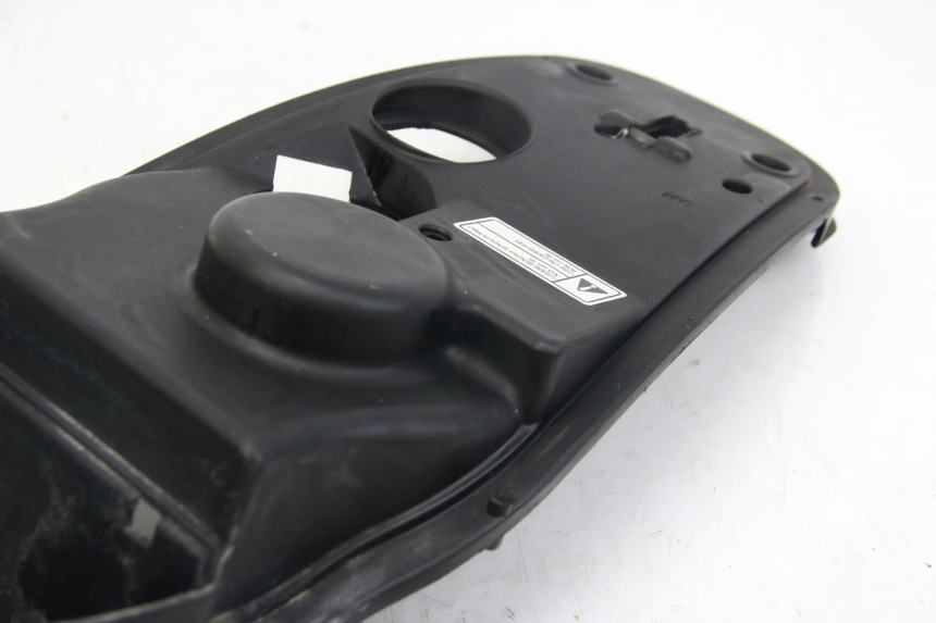 photo de ACCUBAK APRILIA SCARABEO 4T 50 (2009 - 2017) - Bevestigingspunten