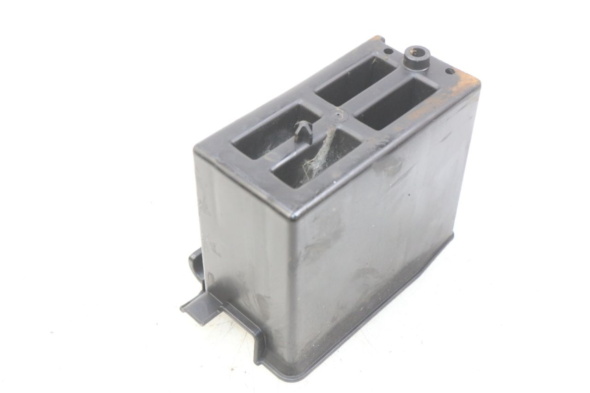 photo de ACCUBAK PIAGGIO VESPA PRIMAVERA 2T 50 (2013 - 2018) - Detail van het onderdeel