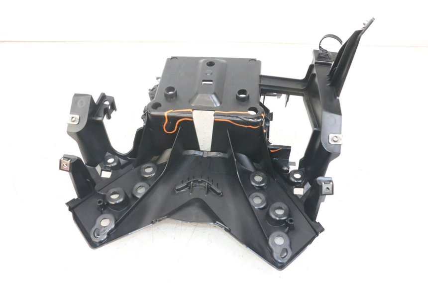 photo de ACCUBAK YAMAHA XMAX X-MAX ABS 125 (2017 - 2020) - Bevestigingspunten