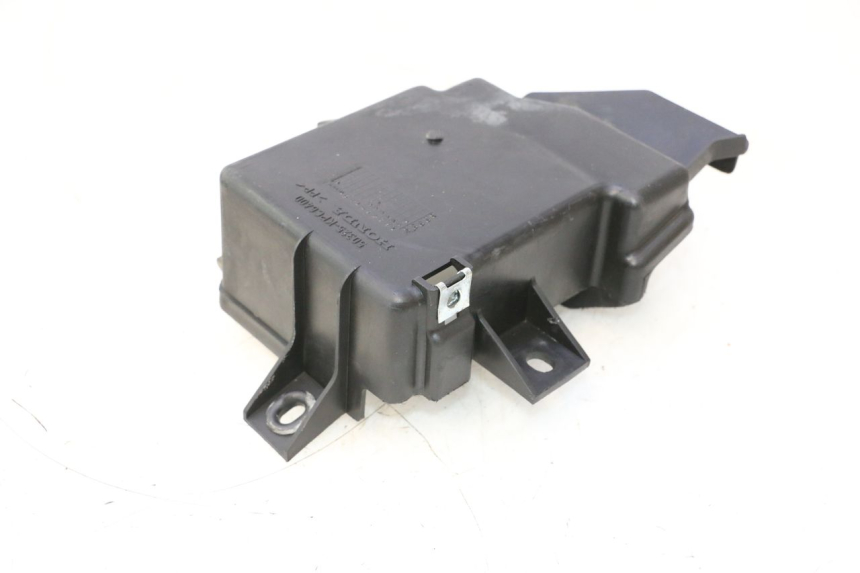 photo de BATTERIJDOOS HONDA XLV VARADERO 125 (2007 - 2012) - Detail van het onderdeel
