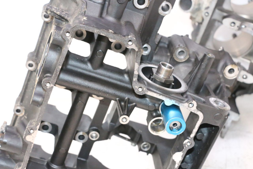 photo de ONDERSTE MOTOR YAMAHA YZF R6 600 (2008 - 2009) - Zoom op componenten
