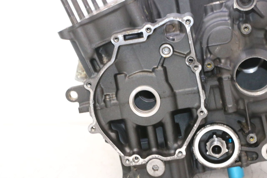 photo de ONDERSTE MOTOR YAMAHA YZF R6 600 (2008 - 2009) - Detail van het onderdeel