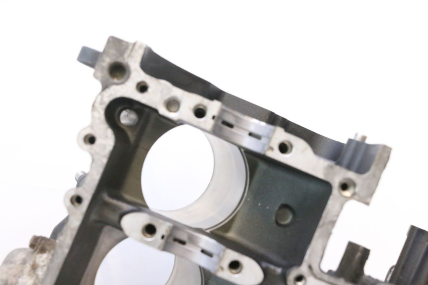 photo de ONDERSTE MOTOR YAMAHA YZF R6 600 (2008 - 2009) - Bevestigingspunten
