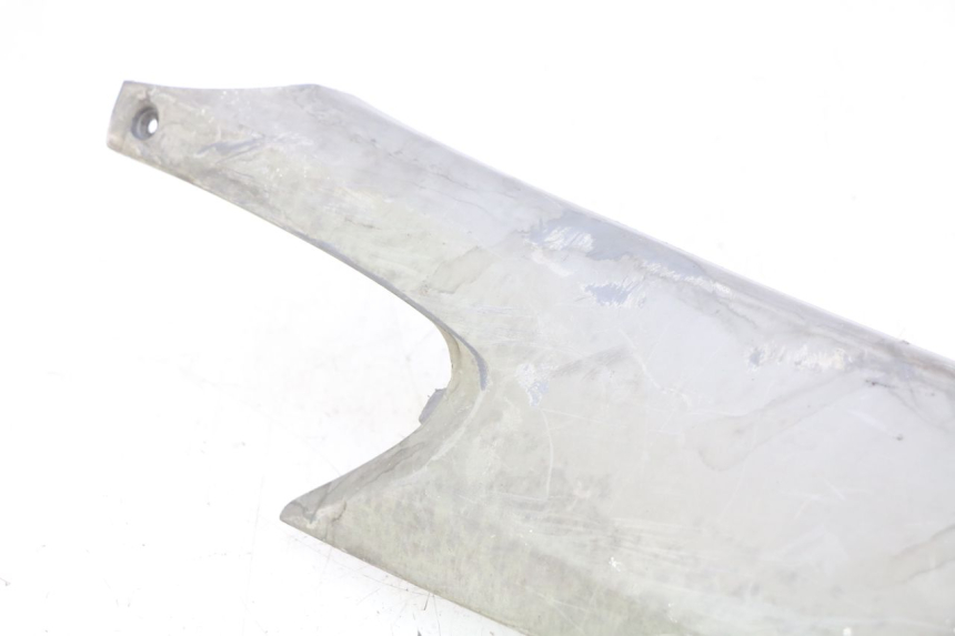 photo de rechter achterzijscherm onderzijde HONDA FES PANTHEON 2T 125 (1998 - 2002) - Technische close-up