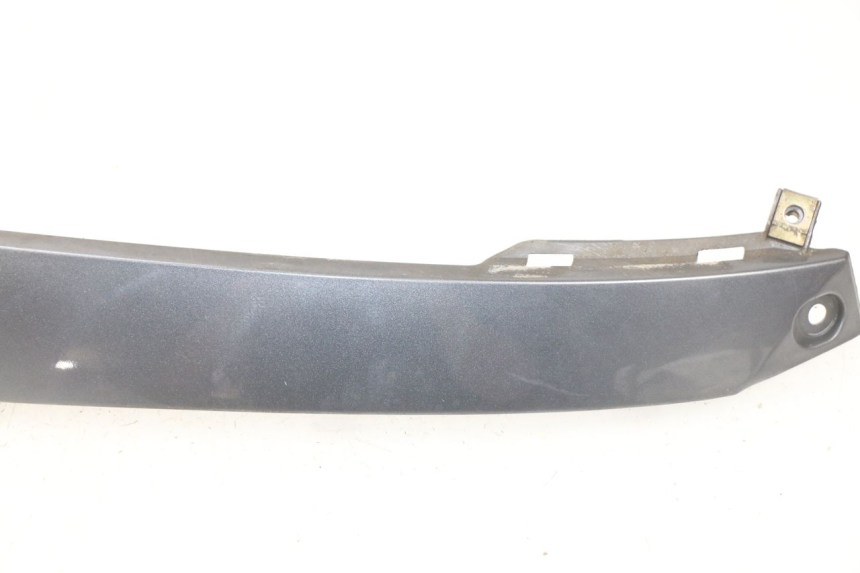 photo de rechter achterste dorpelplaat KYMCO LIKE 4T 50 (2009 - 2018) - Staat van het oppervlak