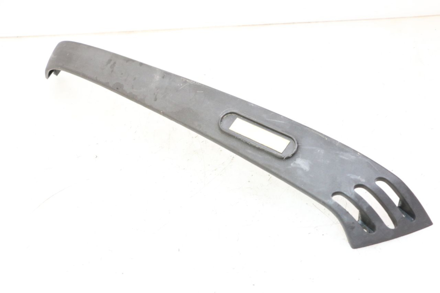 photo de rechter achterzijscherm onderzijde PIAGGIO LXV 4T 50 (2009 - 2013) - Bevestigingspunten