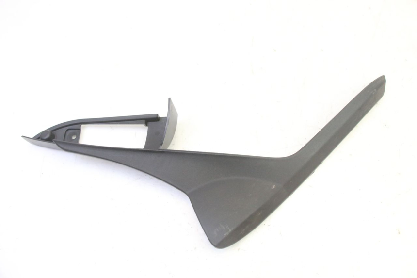 photo de rechter achterste dorpelplaat PIAGGIO MP3 HPE 310 (2024 - 2025) - Hoofdaanzicht