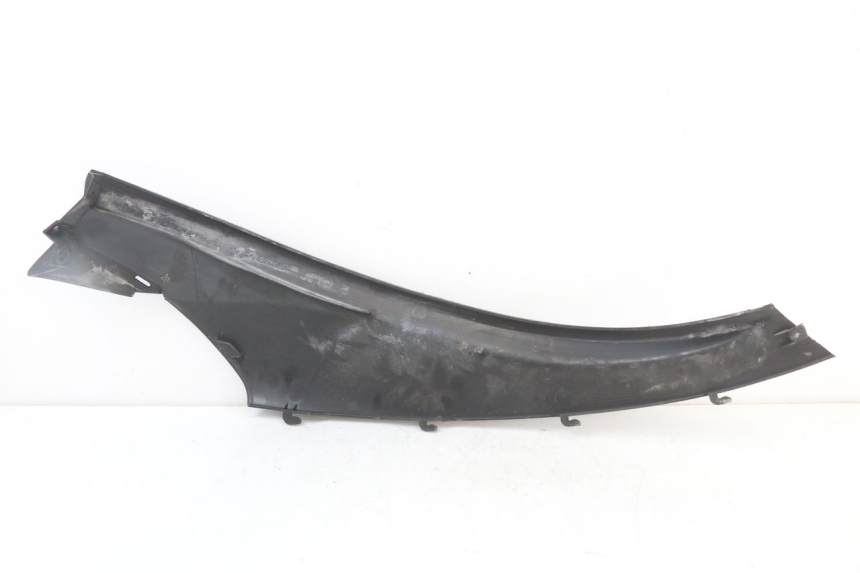 photo de rechter achterste dorpelplaat PIAGGIO MP3 125 (2006 - 2014) - Technische close-up