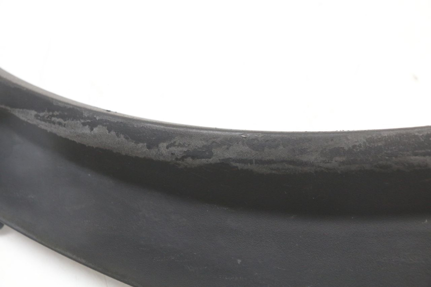 photo de rechter achterste dorpelplaat PIAGGIO MP3 125 (2006 - 2014) - Staat van het oppervlak