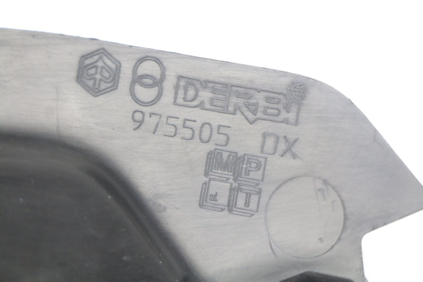 photo de rechter achterste dorpelplaat GILERA NEXUS 125 (2009 - 2013) - Detail van het onderdeel