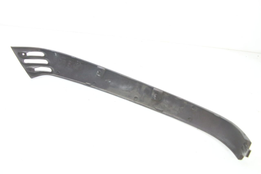 photo de rechter achterste dorpelplaat PIAGGIO VESPA LX IE 125 (2010 - 2012) - Bevestigingspunten