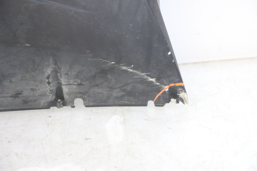 photo de rechter achterste dorpelplaat PEUGEOT SPEEDFIGHT 4 4T 50 (2015 - 2020) - Markeringen en referenties