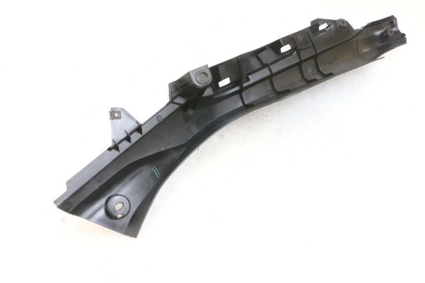 photo de rechter achterste dorpelplaat YAMAHA TRICITY 300 (2020 - 2024) - Zoom op gebruiksstaat