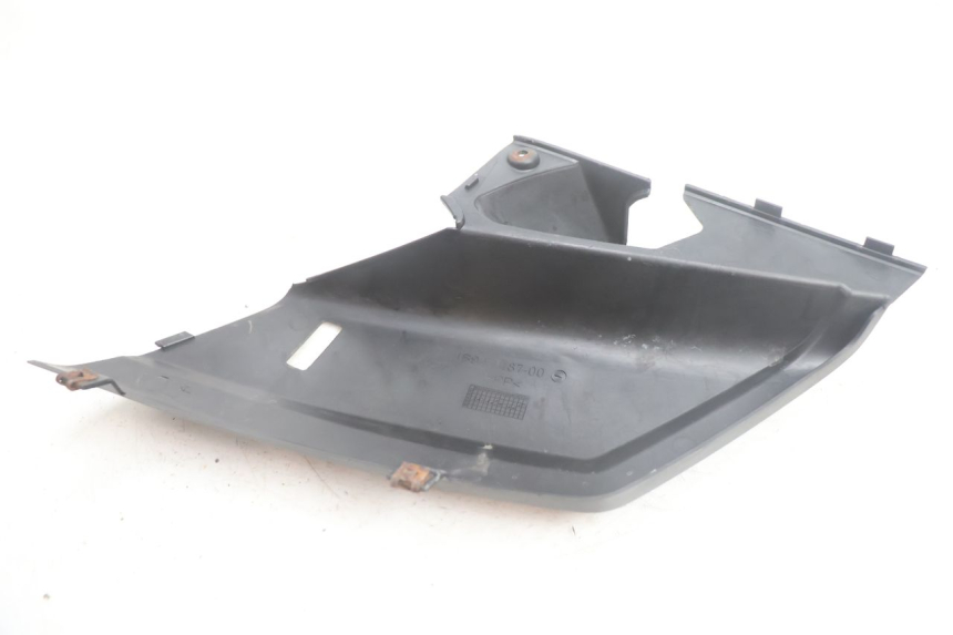 photo de rechter achterste dorpelplaat YAMAHA XMAX X-MAX 125 (2006 - 2009) - Bevestigingspunten
