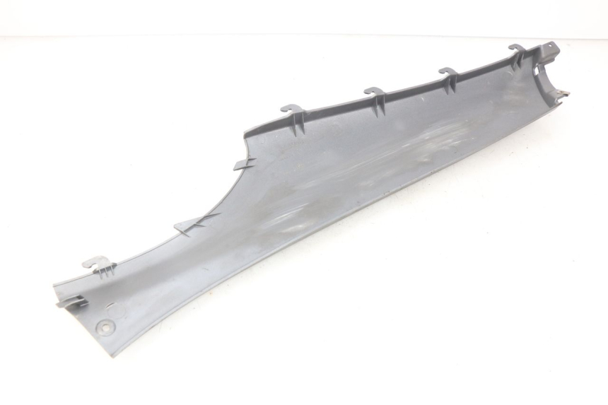 photo de rechter achterste dorpelplaat PIAGGIO X9 EVOLUTION 125 (2003 - 2007) - Technische close-up