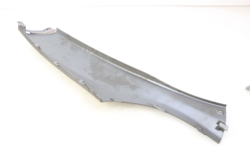 photo de rechter achterste dorpelplaat PIAGGIO X9 EVOLUTION 125 (2003 - 2007) - Andere kijkhoek