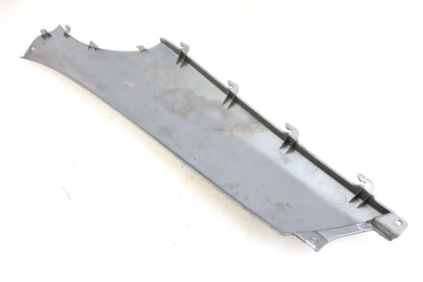 photo de rechter achterzijscherm onderzijde PIAGGIO X9 125 (2000 - 2003) - Zoom op gebruiksstaat