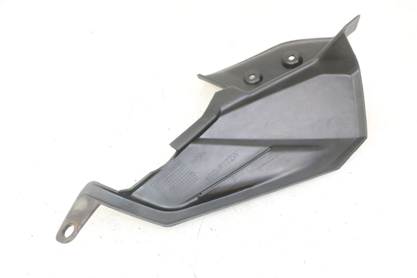 photo de rechter achterste dorpelplaat YAMAHA YP X-MAX XMAX 400 (2014 - 2017) - Detail van het onderdeel