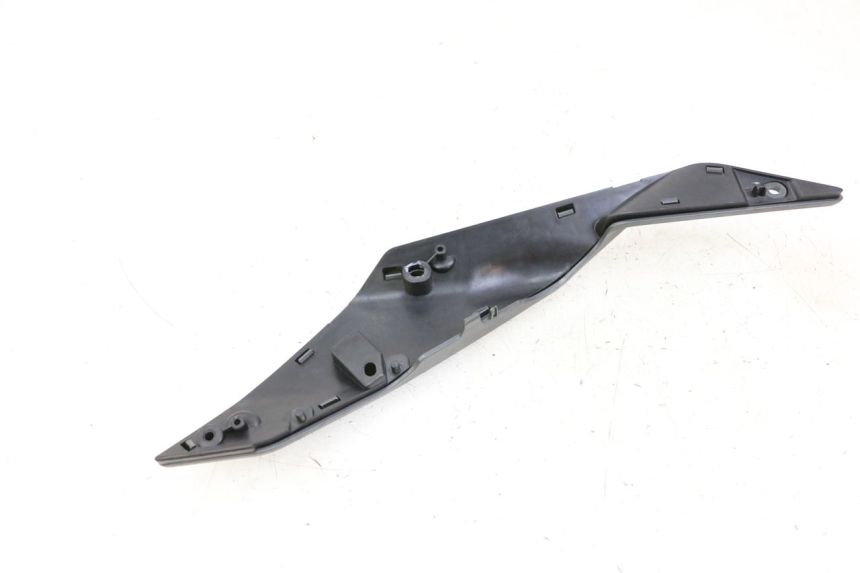 photo de rechter achterste dorpelplaat SEGWAY NINEBOT ZT3 PRO 1 - Zoom op gebruiksstaat