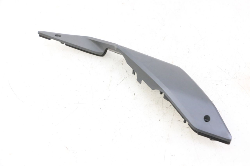 photo de rechter achterste dorpelplaat SEGWAY NINEBOT ZT3 PRO 1 - Bevestigingspunten