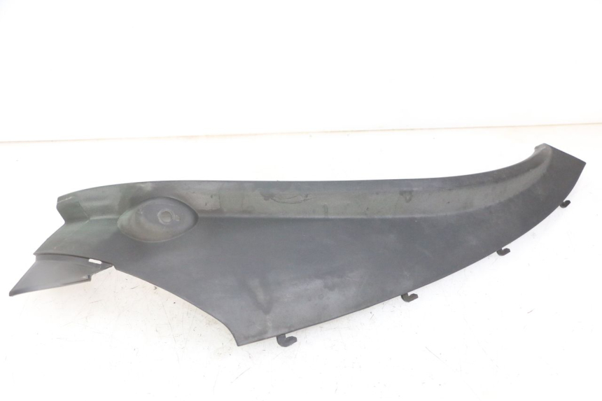 photo de Achterste linker dorpelplaat PIAGGIO MP3 LT 300 (2010 - 2016) - Kenmerkende details