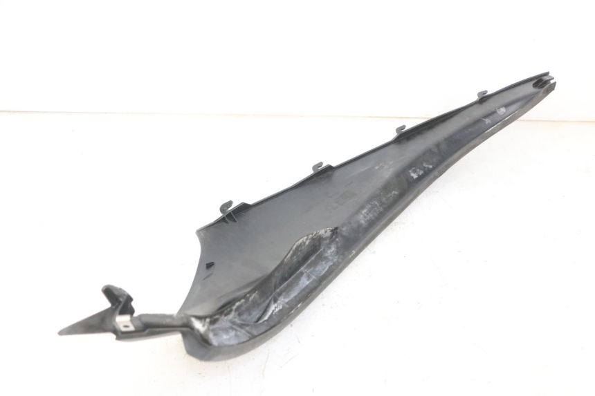 photo de Achterste linker dorpelplaat PIAGGIO MP3 LT 300 (2010 - 2016) - Technische close-up