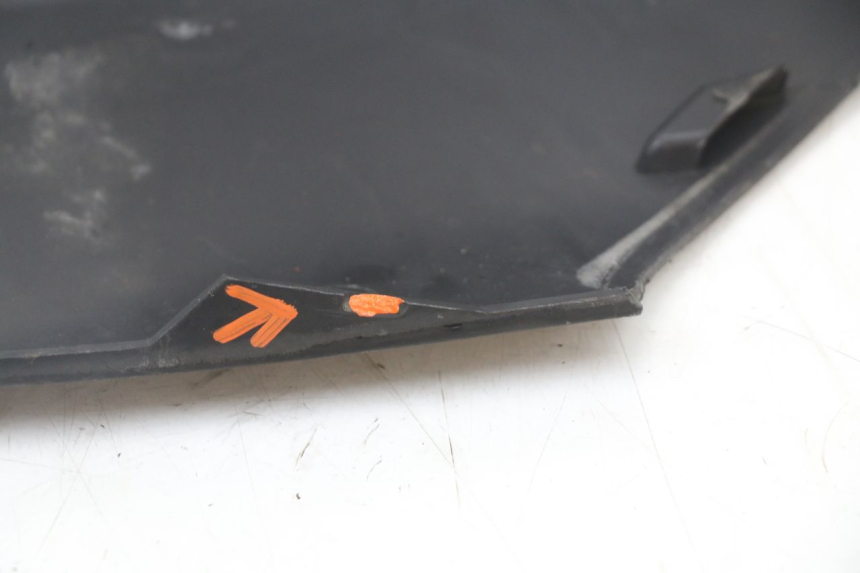 photo de Achterste linker dorpelplaat PIAGGIO MP3 125 (2006 - 2014) - Markeringen en referenties