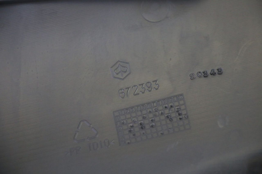 photo de Achterste linker dorpel PIAGGIO MP3 RL 250 (2006 - 2010) - Overzicht