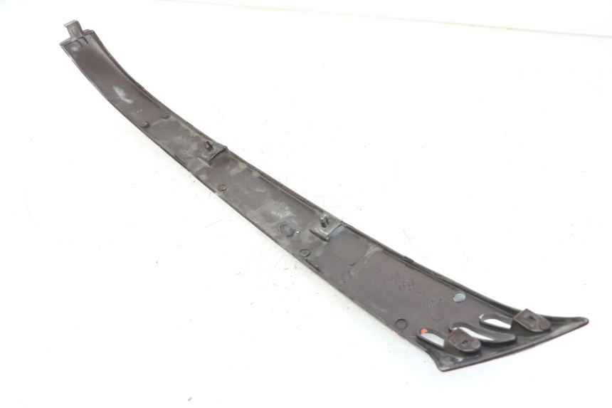 photo de Achterste linker dorpelplaat PIAGGIO VESPA LX IE 125 (2010 - 2012) - Andere kijkhoek