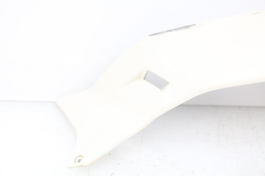 photo de Achterste linker dorpel PIAGGIO VESPA GTS IGET ABS 125 (2017 - 2023) - Kenmerkende details