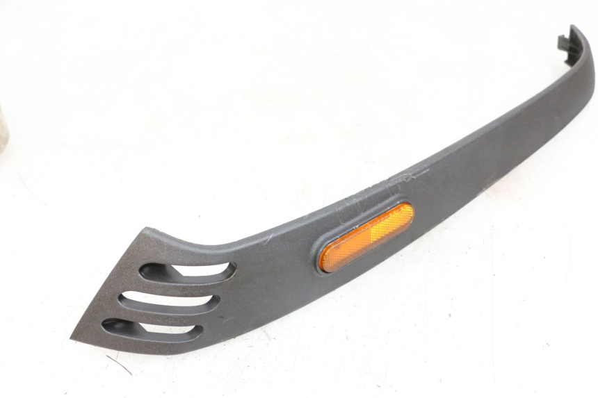 photo de Achterste linker dorpel PIAGGIO VESPA LX 2T 50 (2005 - 2013) - Hoofdaanzicht