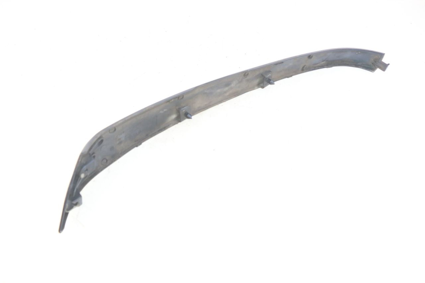 photo de Achterste linker dorpelplaat PIAGGIO VESPA LXV 125 (2006 - 2009) - Technische close-up