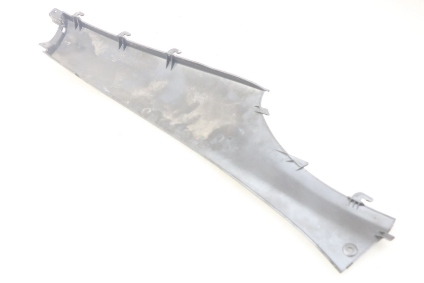 photo de Achterste linker dorpelplaat PIAGGIO X9 EVOLUTION 500 (2003 - 2005) - Detail van het onderdeel