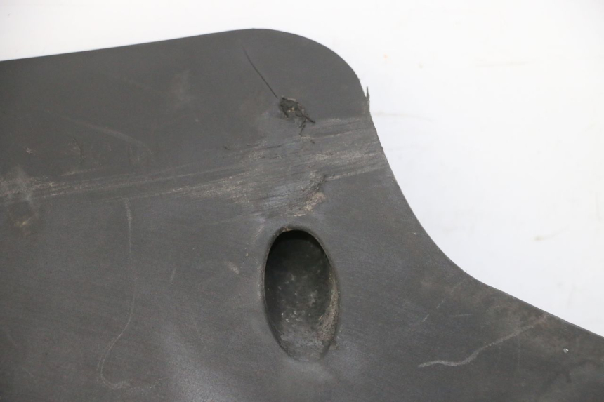 photo de rechter dorpel QUADRO 4 4D 350 (2015 - 2018) - Bevestigingspunten