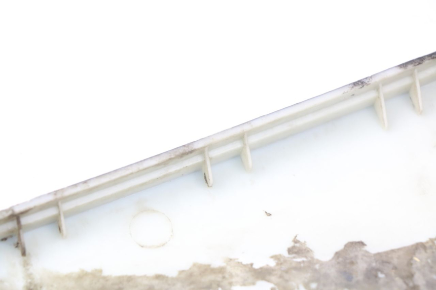 photo de rechter dorpel JONWAY AZTRAL 125 (2008 - 2017) - Bevestigingspunten