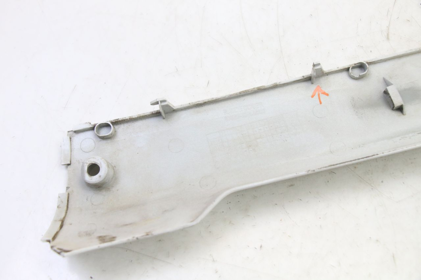 photo de rechter dorpel SYM FIDDLE 3 III 125 (2014 - 2020) - Gecontroleerd onderdeel