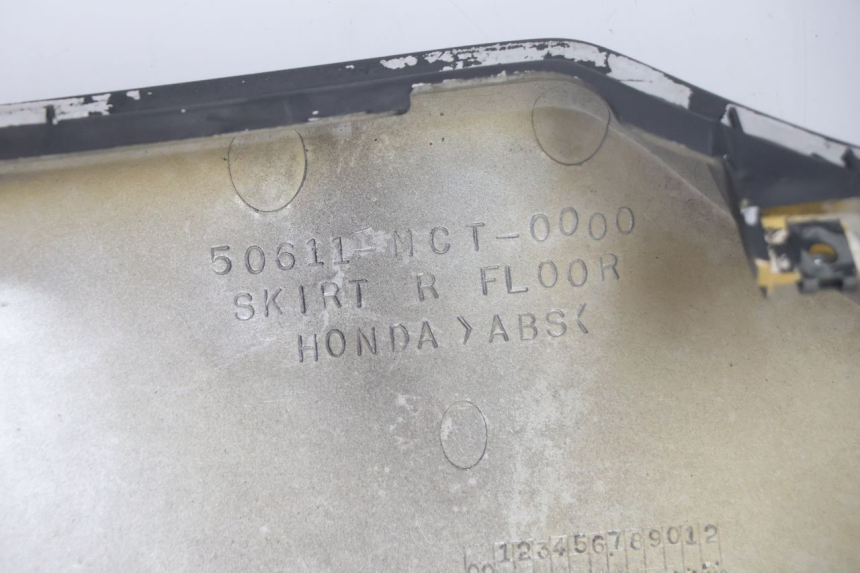 photo de RECHTE ZIJKANTSIJSTUK HONDA FJS SILVER WING SILVERWING 400 (2005 - 2008) - Detailaanzicht