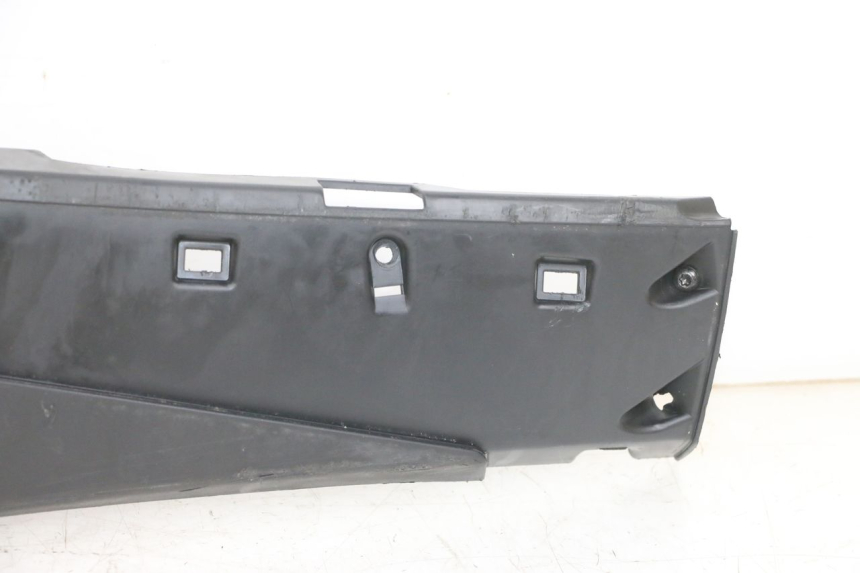 photo de rechter dorpel PIAGGIO FLY 4T 50 (2013 - 2017) - Zoom op componenten