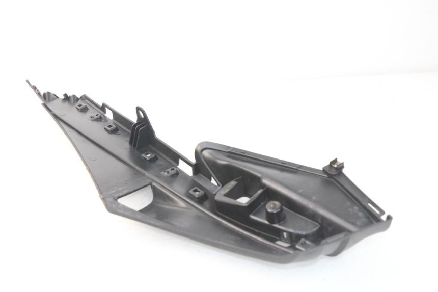 photo de rechter dorpel PIAGGIO FLY IE 125 (2012 - 2017) - Detail van het onderdeel