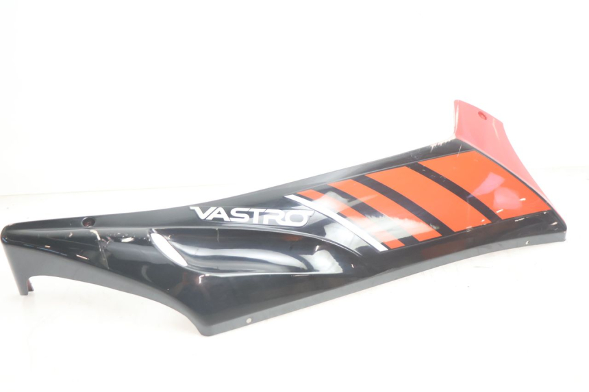 photo de Rechter zijschort VASTRO GP 2T 50 (2013 - 2017) - Bevestigingspunten