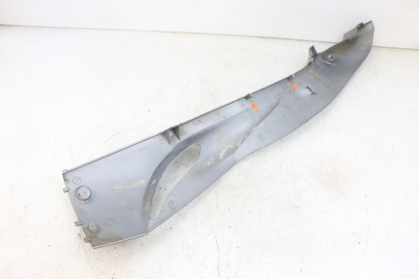 photo de rechter dorpel SYM GTS EVO 125 (2009 - 2013) - Detail van het onderdeel