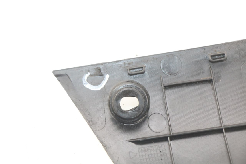 photo de rechter dorpel PEUGEOT KISBEE 2T 50 (2010 - 2017) - Technische close-up