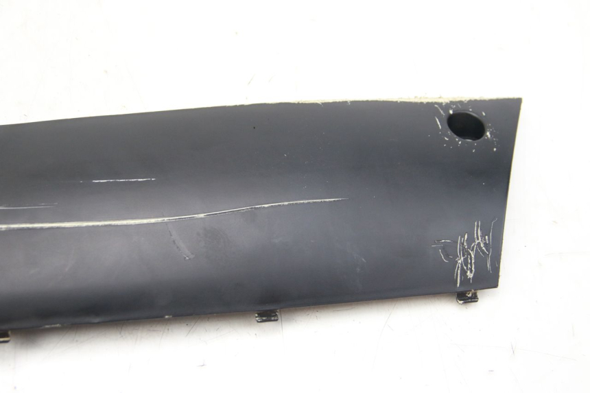 photo de RECHTER ZIJKANTSKIRT PEUGEOT KISBEE 2T 50 (2018 - 2022) - Detail van het onderdeel