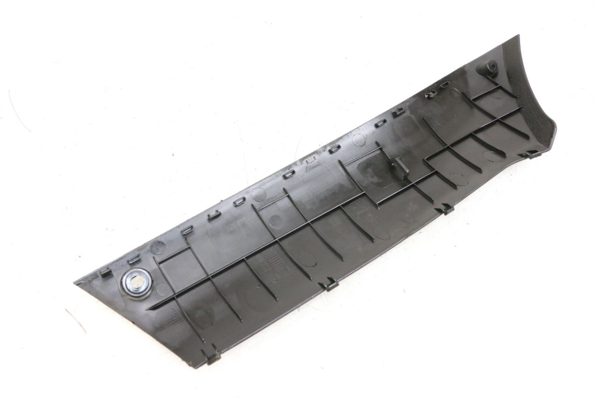 photo de rechter dorpel PEUGEOT KISBEE 4T 50 (2018 - 2022) - Detail van het onderdeel