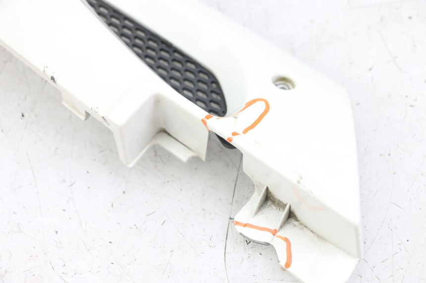 photo de rechter dorpel KYMCO LIKE 125 (2009 - 2016) - Bevestigingspunten