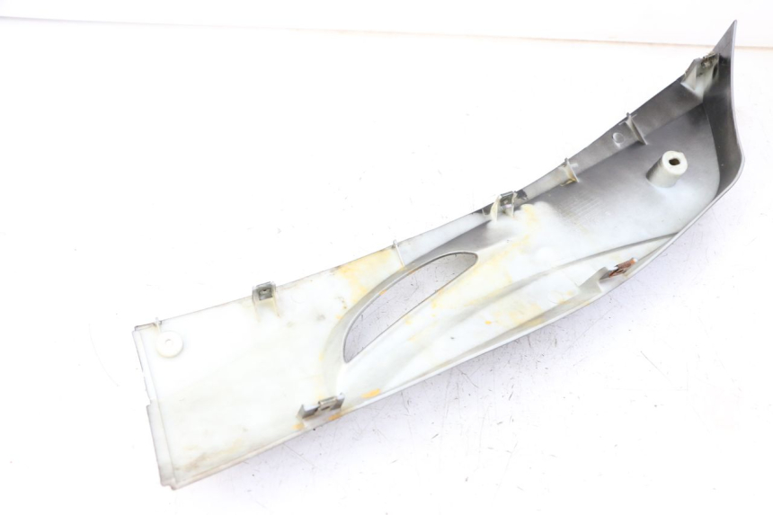 photo de rechter dorpel LONGJIA SHARPY 125 (2020 - 2024) - Detail van het onderdeel